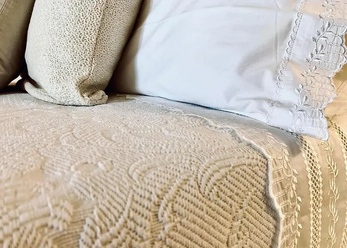 Frühstückspension La Vista Del Poggio Castellaro (Liguria)